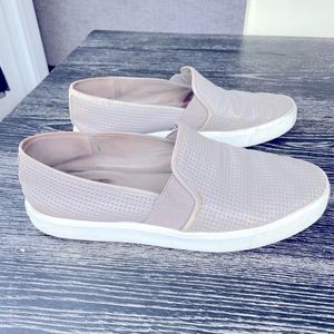 Vince poriforated leather Slip Ons size 8